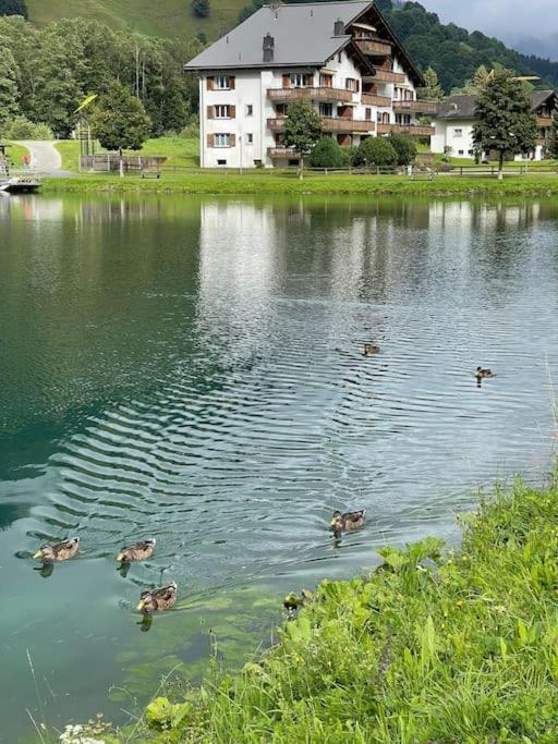 Kleines Bijou In Klosters Platz Bagian luar foto